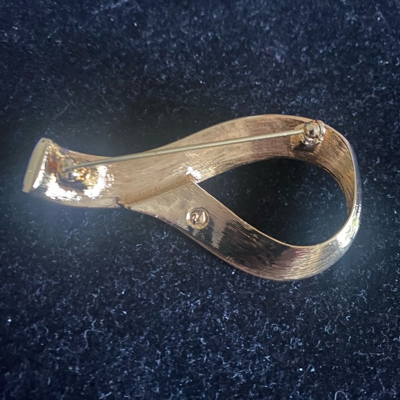 Swarovski Signature Matching Brooch and Earrings - Picture 4 of 5